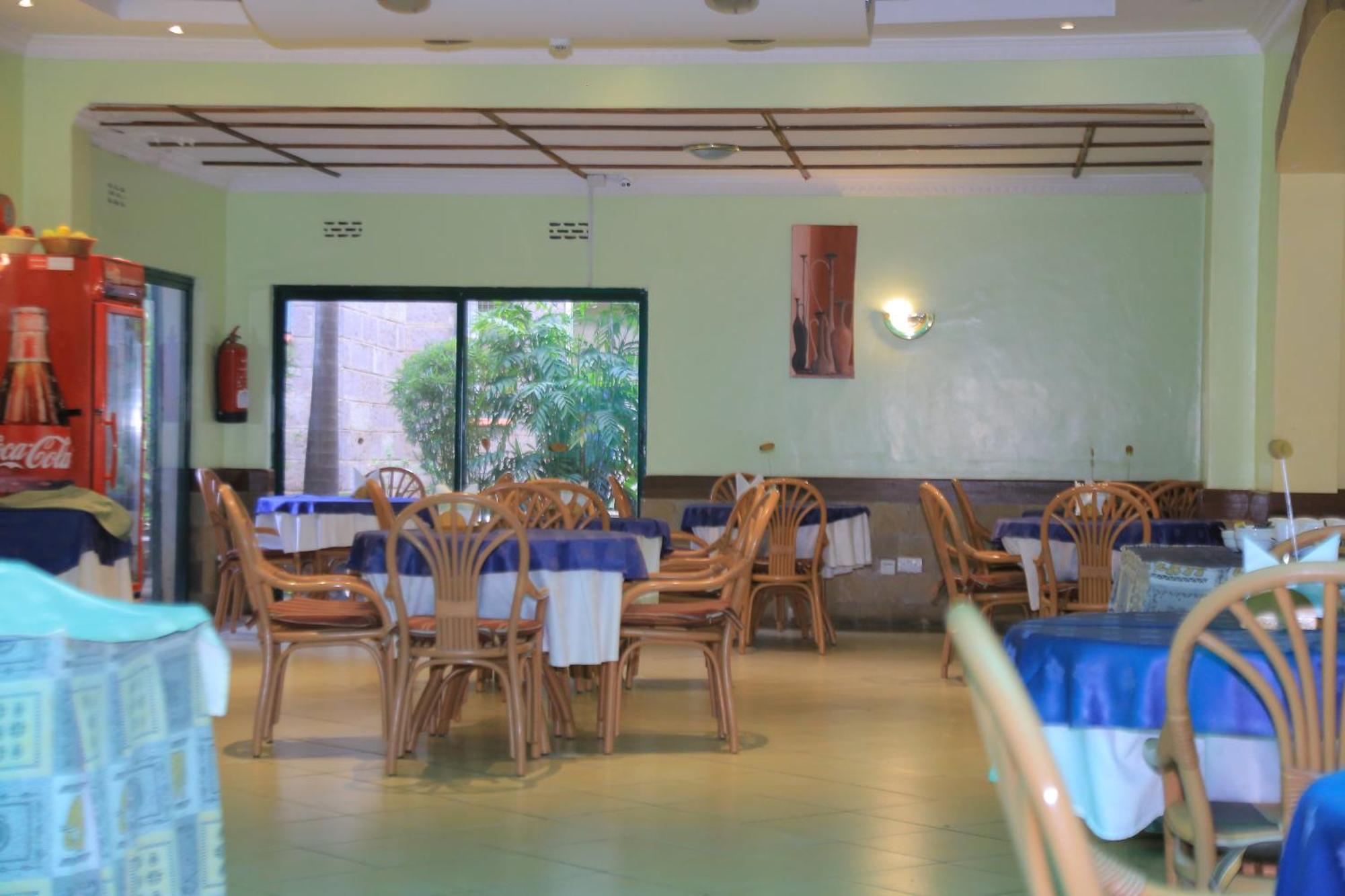 ACK Guest House Nairobi Extérieur photo