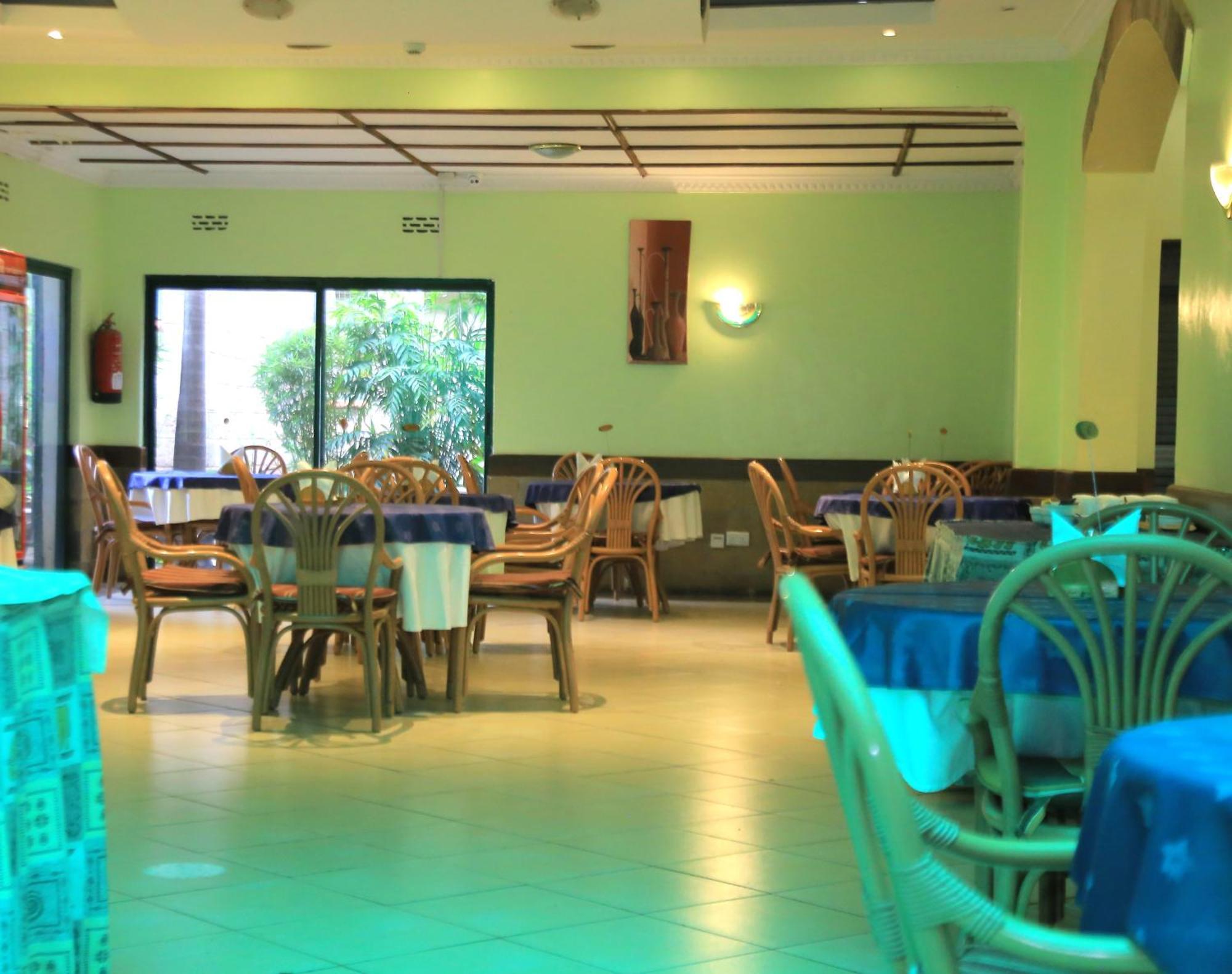ACK Guest House Nairobi Extérieur photo