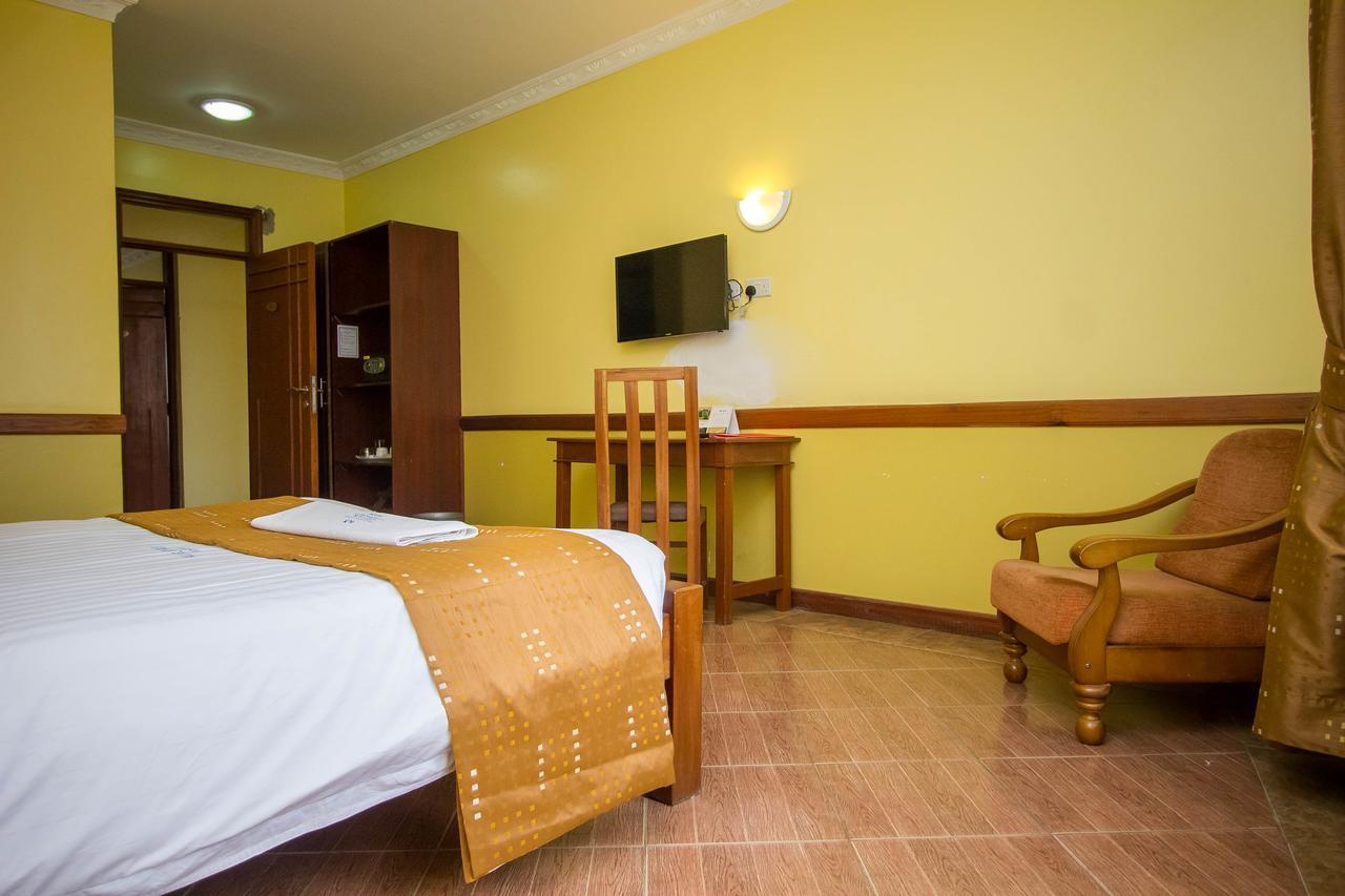 ACK Guest House Nairobi Extérieur photo