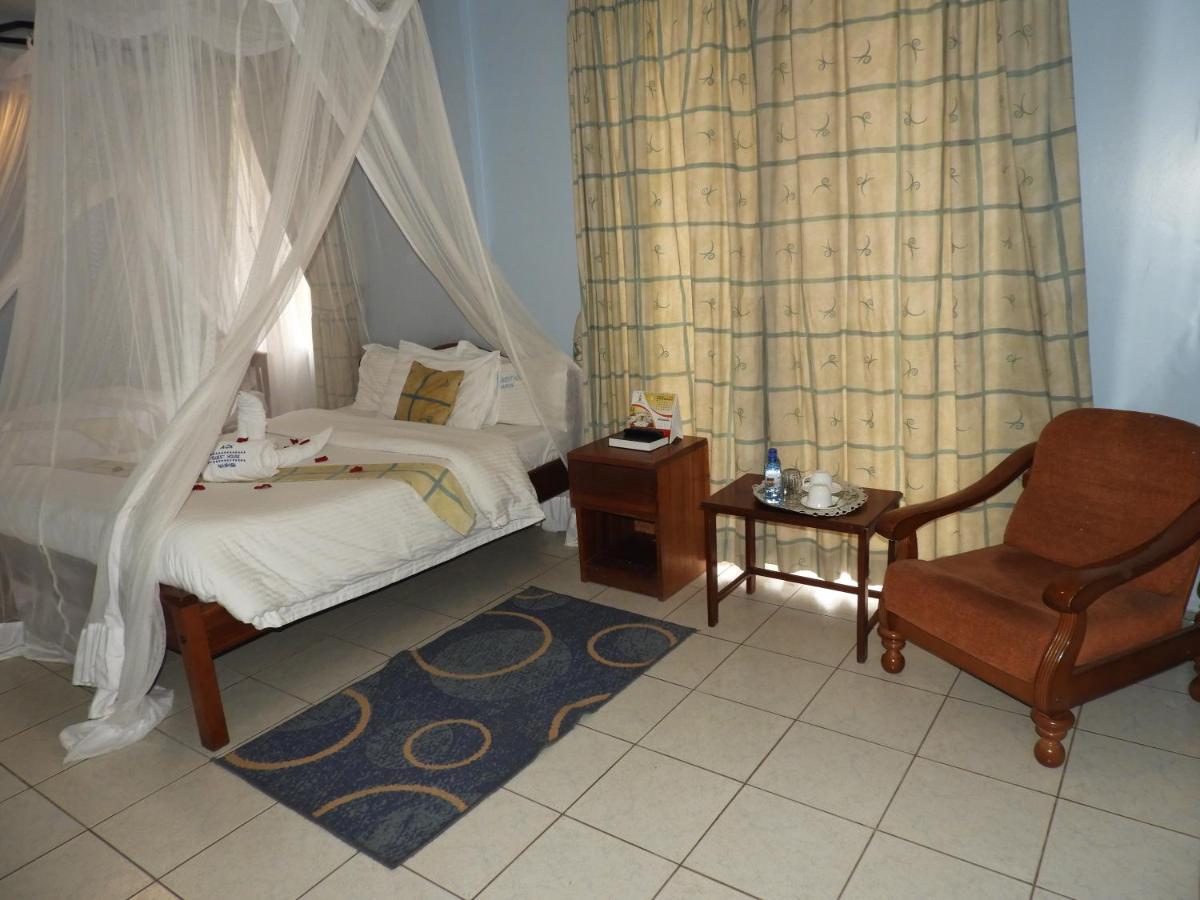 ACK Guest House Nairobi Extérieur photo